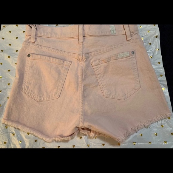 Short - Picture 2 of 5